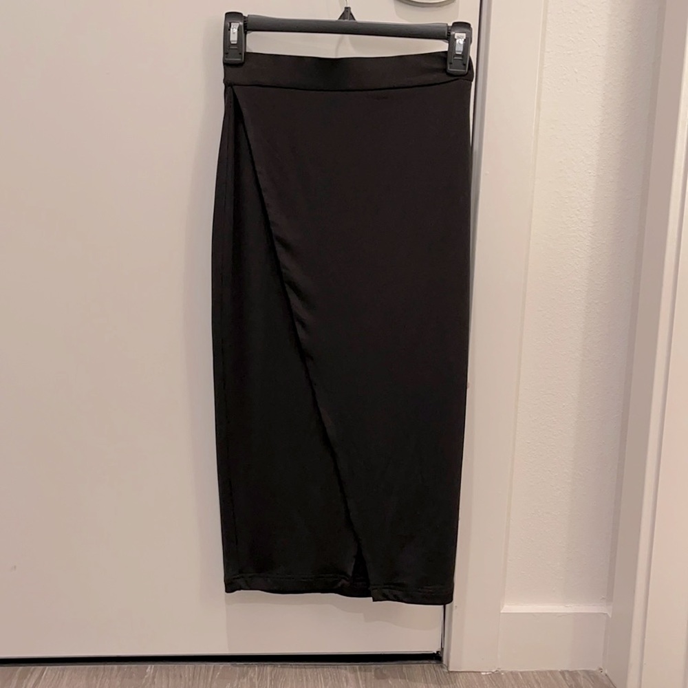 Front Split RISE midi Skirt - Picture 3 of 6